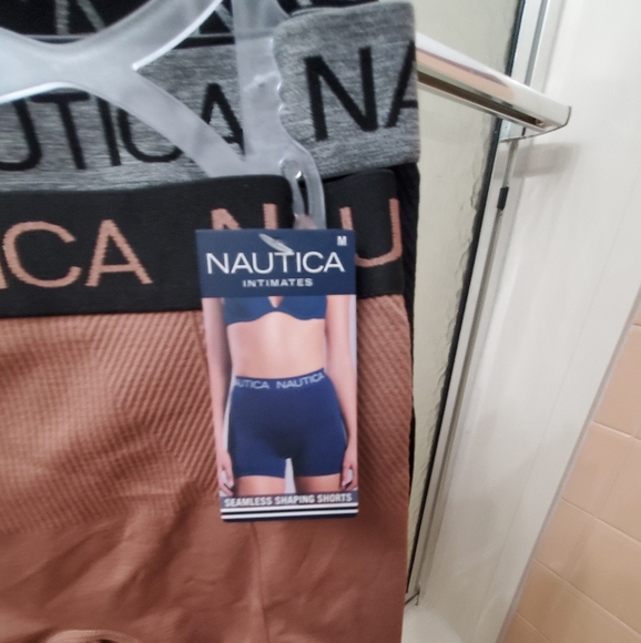 NWT Nautica Intimate 3PK Seamless Shaping Shorts;M Size; Tummy Taming Panel $35. - Picture 9 of 10